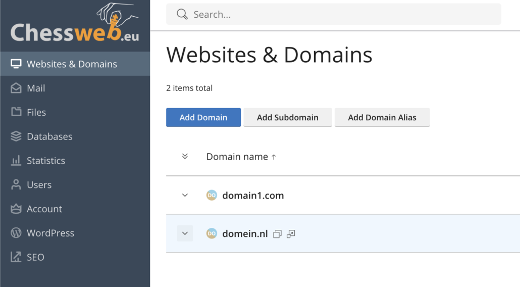 Plesk: Websites & Domains met de knoppen Add Domain, Add Subdomain en Add Domain Alias