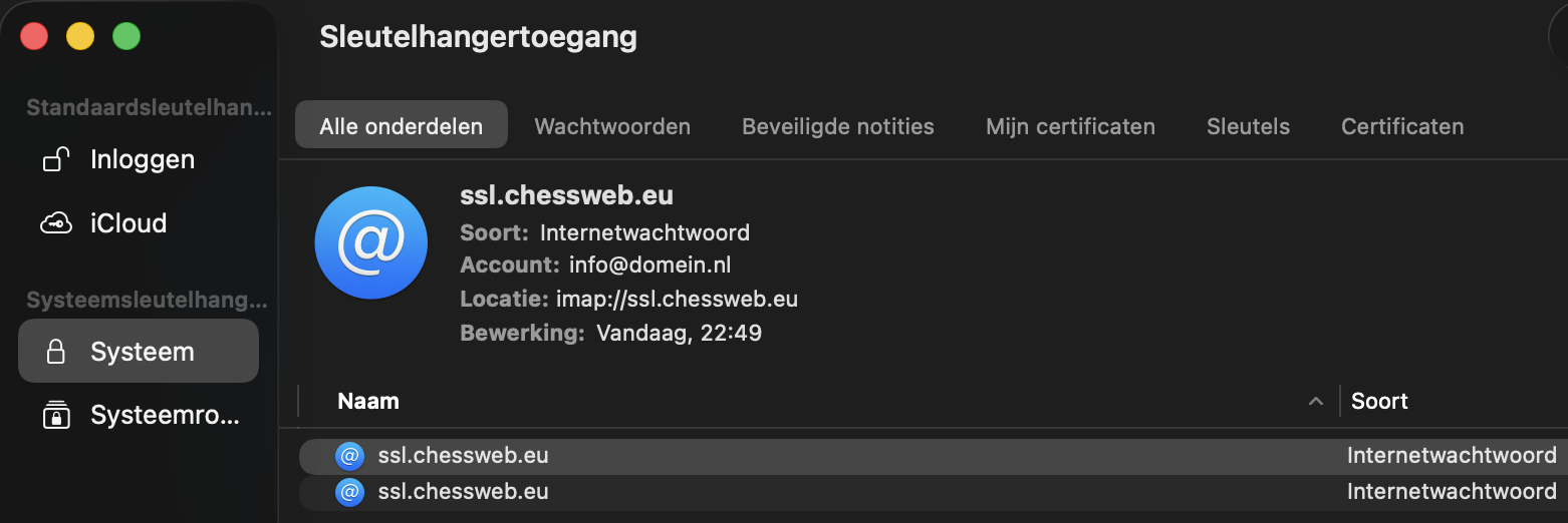 Zoekresultaat in Sleutelhangertoegang met een internetwachtwoord en het bijbehorende e-mailadres